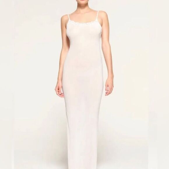 NWT Rare SKIMS Marble Mesh Bridal Long Dress Size Extra Large - Picture 1 of 14